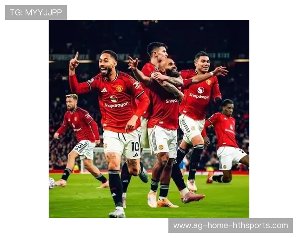 曼联强势反弹，4-1大胜狼队重返英超前六