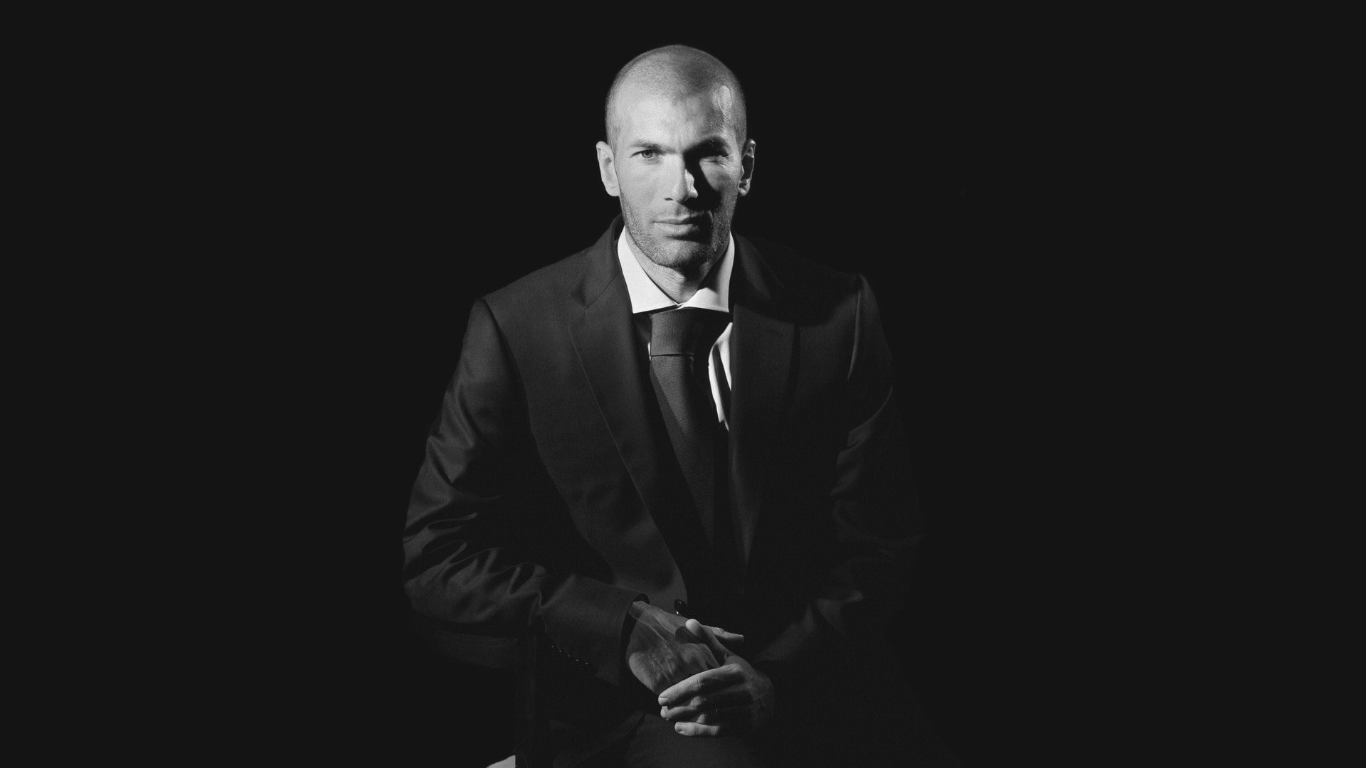 世界拳击职业联赛裁判团队升级培训完毕,拳击裁判读秒